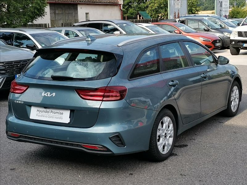 Kia Ceed 1,5 T-GDI 118kW Spin AT - fotka 3 z 5