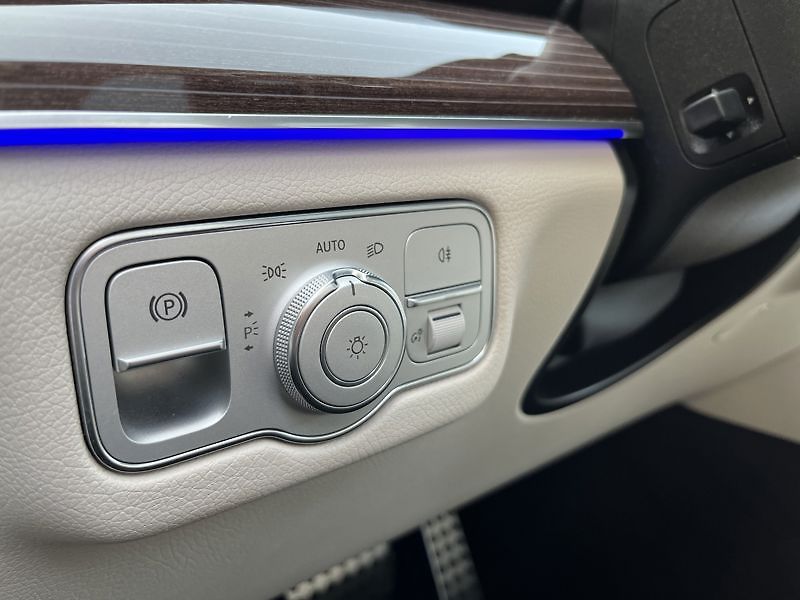 Mercedes-Benz GLS Trída 350 d 4MATIC AMG Line Pa - fotka 12 z 18