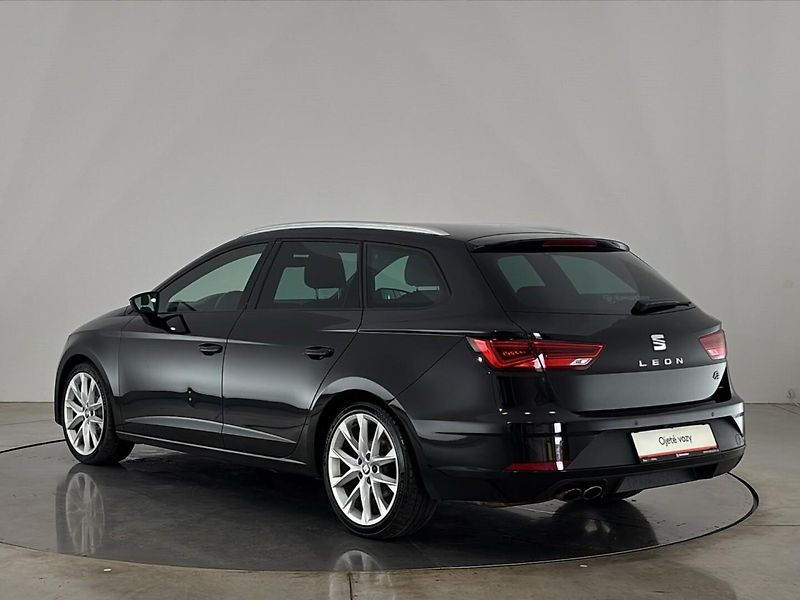 Seat Leon FR DSG - fotka 15 z 28