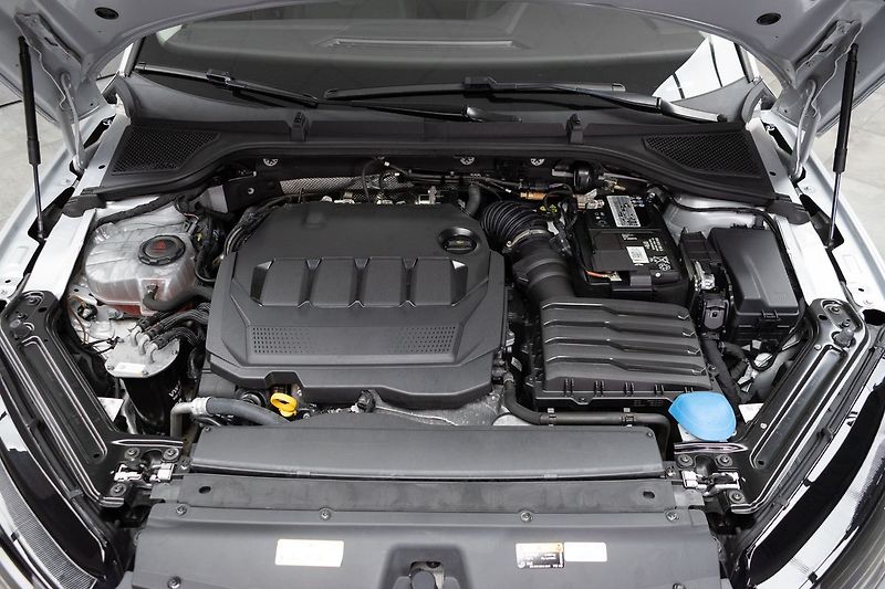 Škoda Octavia 2.0 TDI*REZERVACE* - fotka 32 z 39