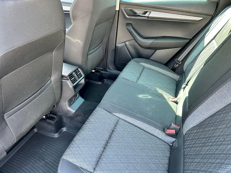 Škoda Karoq (2022) 1.5 TSI 110kW Style Exclusive - fotka 22 z 27