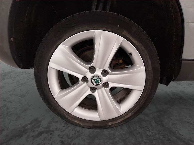 Škoda Yeti (2009) Ambition Plus 2.0 TDI, 4X4 - fotka 15 z 20