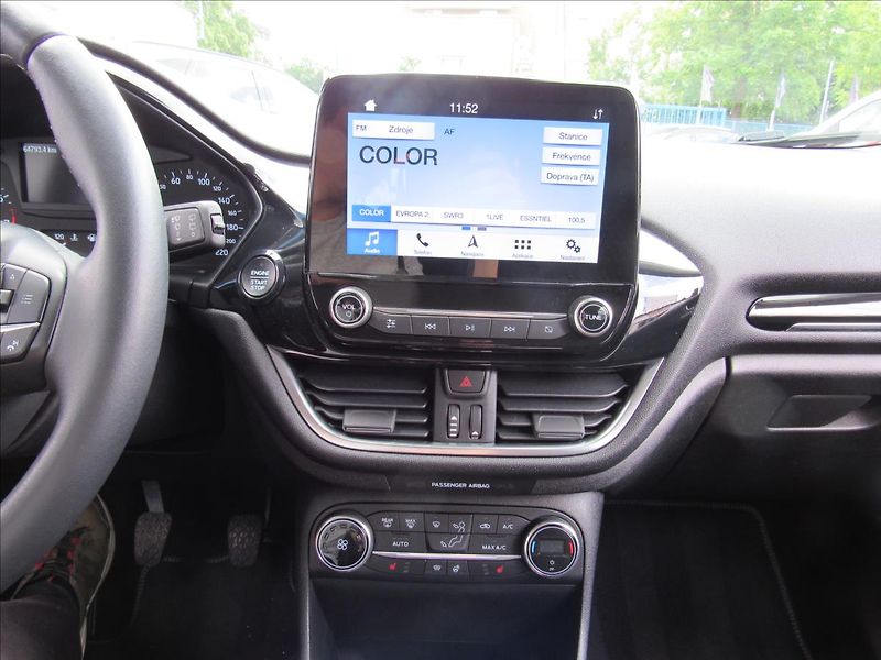 Ford Fiesta 1,0 92kW - fotka 15 z 28