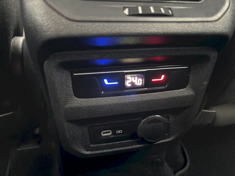Volkswagen Tiguan Allspace (2023) 2.0 TDI 110kW DSG 7 míst Elega - fotka 26 z 35