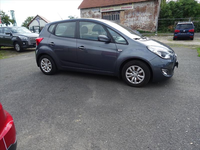 Hyundai ix20 1,4 CVVT 66 kW 1.majitel v ČR - fotka 8 z 18
