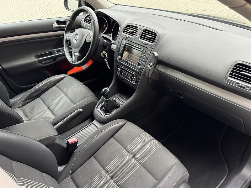 Volkswagen Golf (2013) 1.6 TDI 77kw Manuál - fotka 9 z 19
