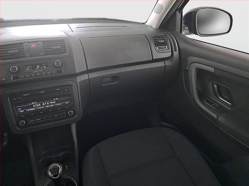 Škoda Fabia (2012) Ambition 1.2 TSI, nová STK - fotka 8 z 15