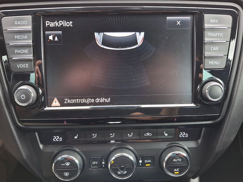 Škoda Octavia (2015) Combi RS DSG 2,0TDi 135kW - fotka 19 z 34
