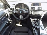 BMW Řada 3 (2014) 320 D 135 KW - náhled 10