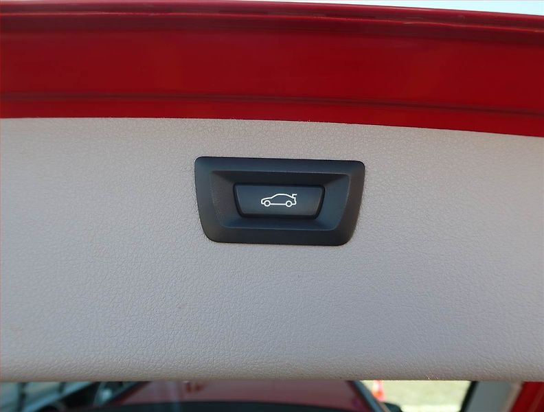 BMW Řada 3 (2014) 320 d xDrive, 4X4, Automat - fotka 21 z 22