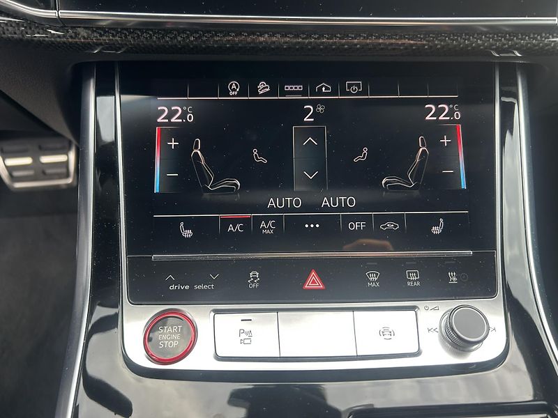 Audi SQ8 4.0 TFSI - fotka 18 z 24