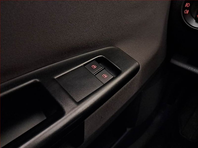 Volkswagen Polo (2007) 1.4, nová STK, servisované - fotka 14 z 14