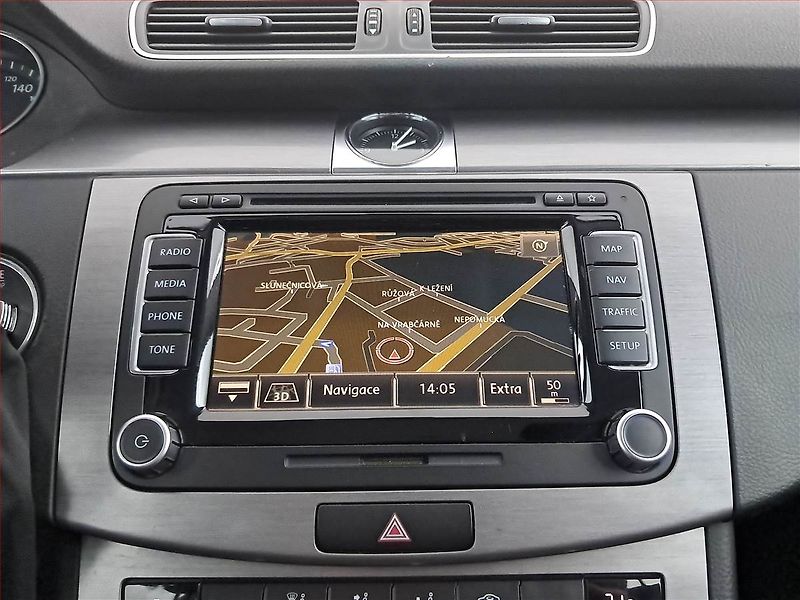 Volkswagen Passat (2012) Comfortline 2.0 TDI, 4X4 - fotka 13 z 20