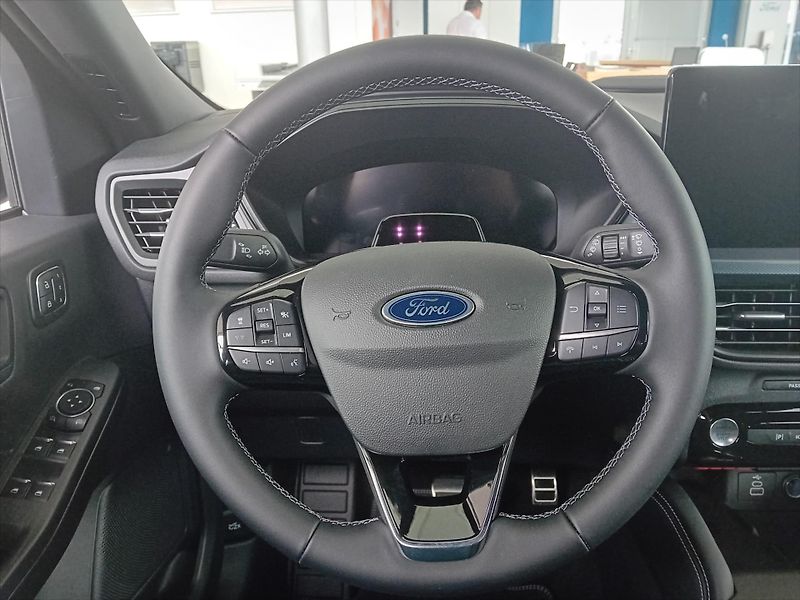 Ford Kuga (2026) 2,5 Duratec Hybrid HEV 134kW/1 - fotka 13 z 15