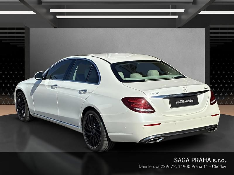 Mercedes-Benz Třídy E 400 4MATIC Avantgarde Designo - fotka 7 z 18
