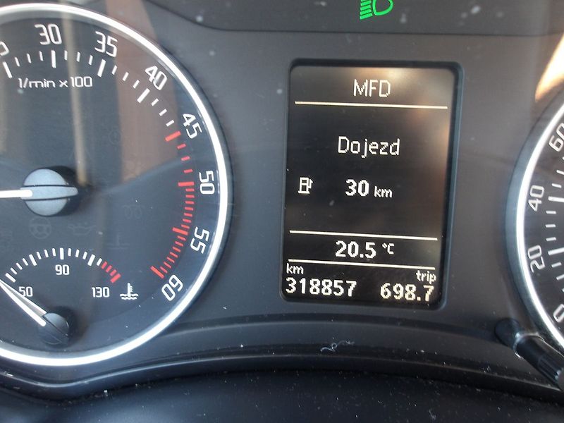 Škoda Octavia 2,0TDi JEZDÍ VÝBORNĚ ! - fotka 24 z 42