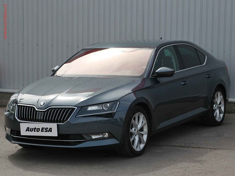 Škoda Superb (2017) 2.0TDi, Bixen, navi - fotka 3 z 32