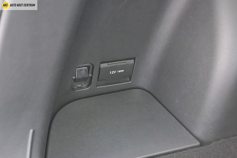Hyundai Tucson 1.6T-GDI STYLE DCT FL 118KW - fotka 18 z 48