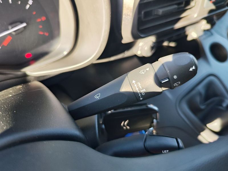 Citroën Berlingo 1.5 BlueHDI/75kW Live Pack - fotka 20 z 29