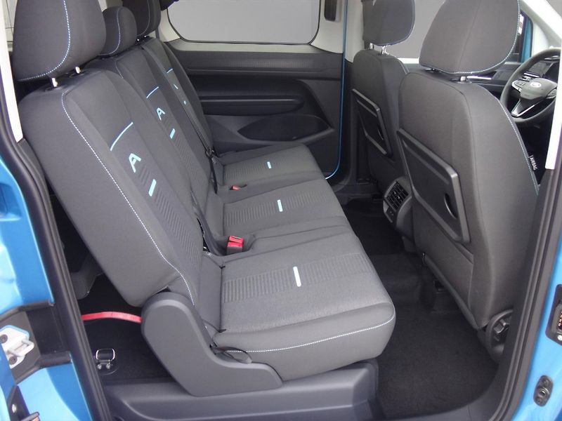 Ford Tourneo Connect (2026) Active 2.0EcoBlue 90kW/122k_AW - fotka 17 z 23