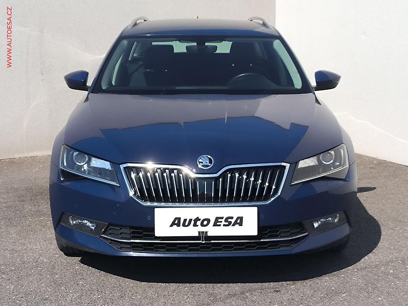 Škoda Superb (2015) 2.0 TDI 4x4, ČR, DSG, bixen - fotka 2 z 19