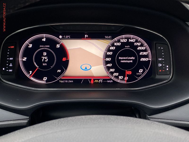 Seat Leon (2019) 1.6 TDi, Style, DSG, LED, ALU - fotka 18 z 18