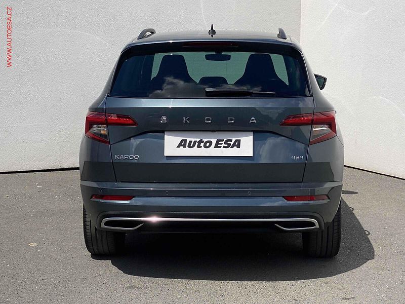 Škoda Karoq (2019) 2.0 TSi 4x4, SportLine, DSG - fotka 6 z 21