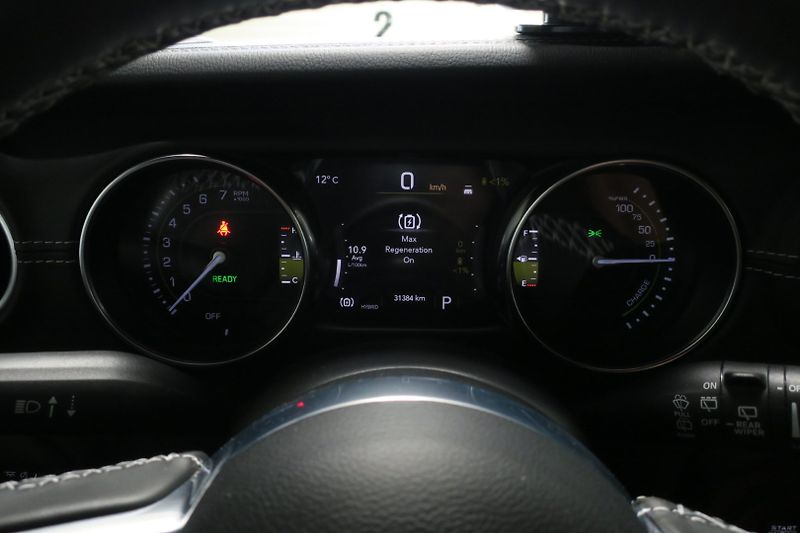 Jeep Wrangler (2022) 2.0 4xe PHEV Unlimited Sahara - fotka 21 z 50