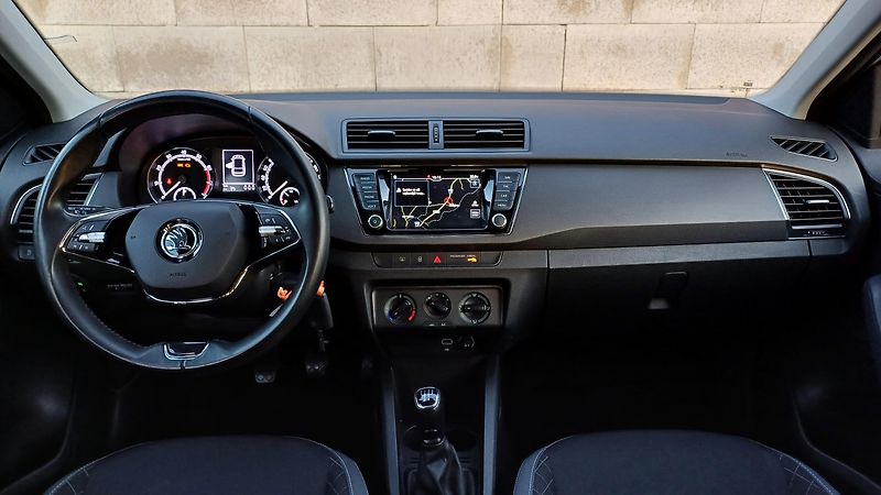 Škoda Fabia combi TSI 70kW-NAVIGACE-TZ-DPH - fotka 17 z 50
