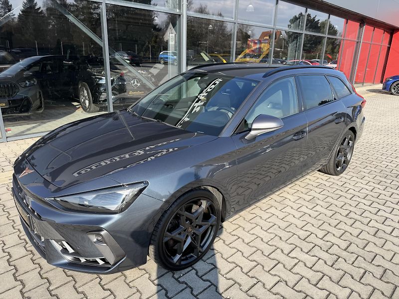 Cupra Leon (2025) VZ 2.0TSI 245kW 4X4 SP DSG TOP - fotka 2 z 44