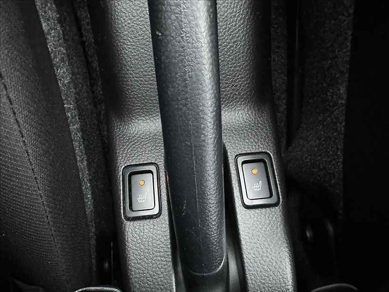 Suzuki Swift 1,2 4x4 1.majitel - fotka 17 z 26