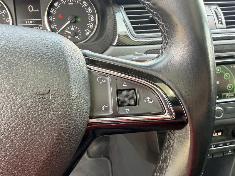 Škoda Rapid 1.6TDI DSG MONTE CARLO - fotka 15 z 35