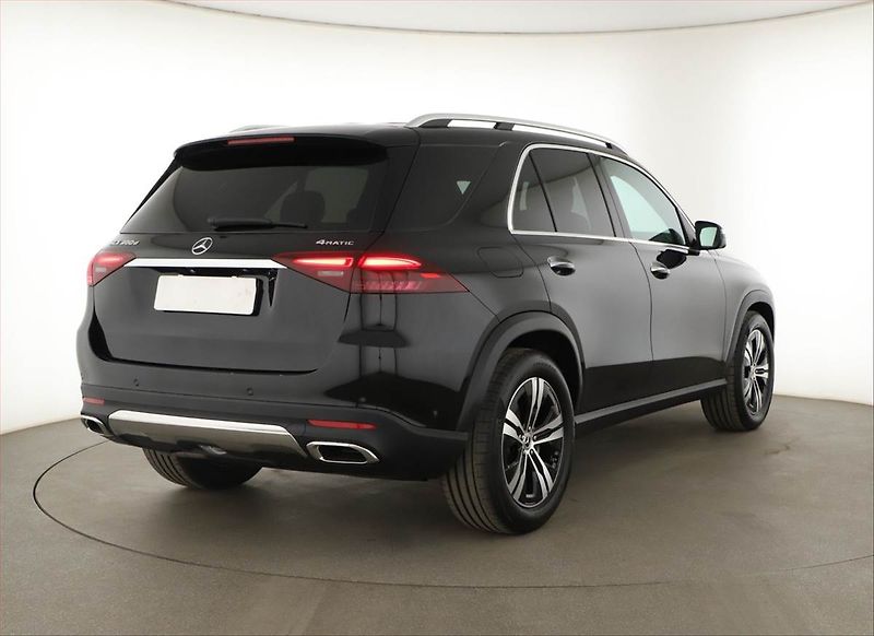 Mercedes-Benz GLE (2026) 300 d, ADVANTAGE, KEYLESS - fotka 5 z 31