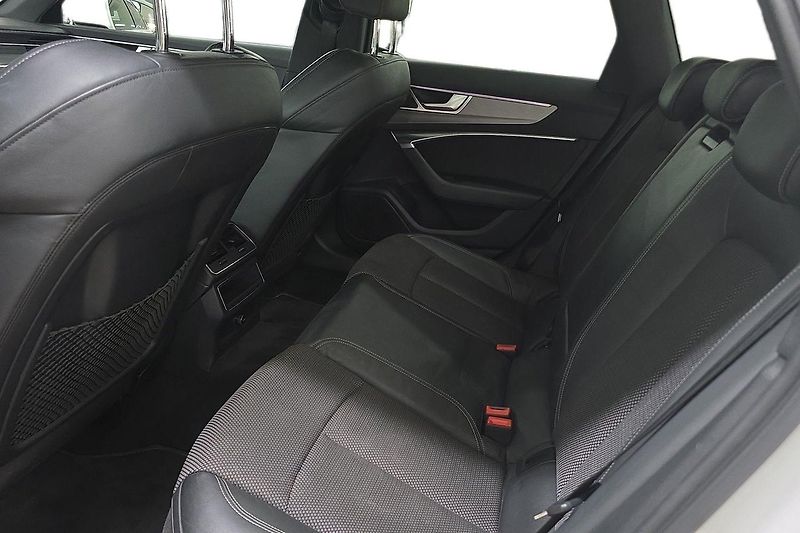 Audi A6 45TFSI q S-Line Matrix NezTop - fotka 16 z 17