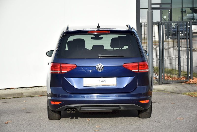 Volkswagen Touran (2016) Trendline 2.0 TDI 110kW DSG - fotka 10 z 31