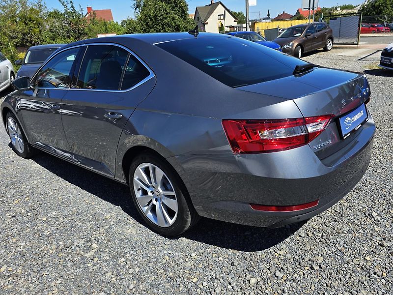Škoda Superb 2.0TDI 110KW DSG STYLE+ TZ. ČR - fotka 4 z 50