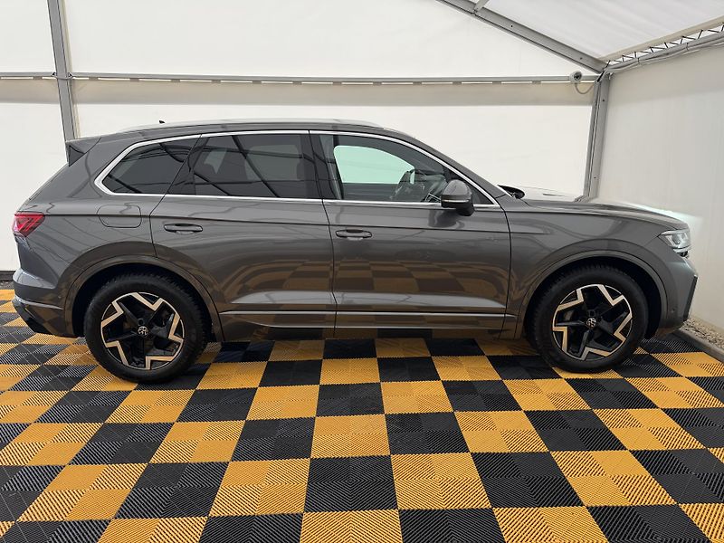 Volkswagen Touareg 3.0Tdi*1-MAJ*DPH*HUD*R-LINE* - fotka 7 z 50