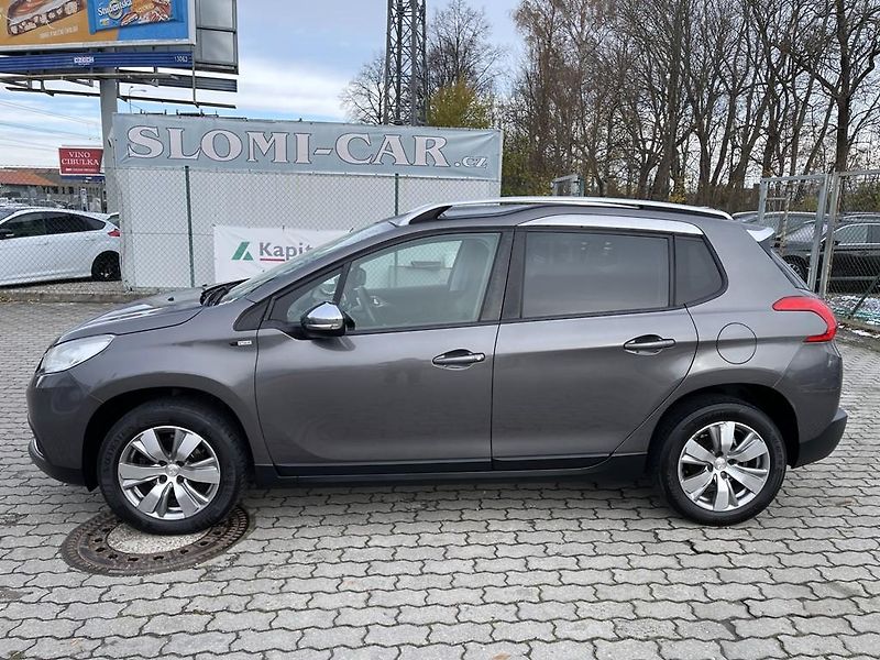 Peugeot 2008 Style 1.2 PureTech serviska - fotka 3 z 16
