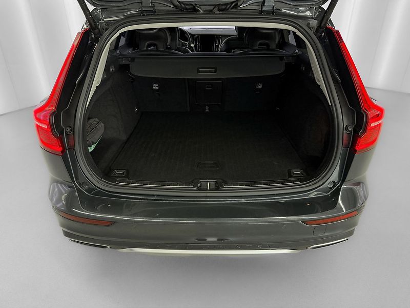 Volvo V60 D4 AWD, WEBASTO, PANORAMA, EL. - fotka 29 z 30