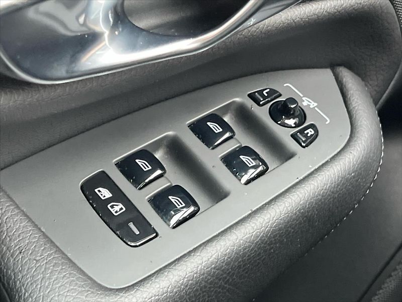 Volvo XC90 2,0 173 kW AWD 8A/T INSCRIPTIO - fotka 20 z 32