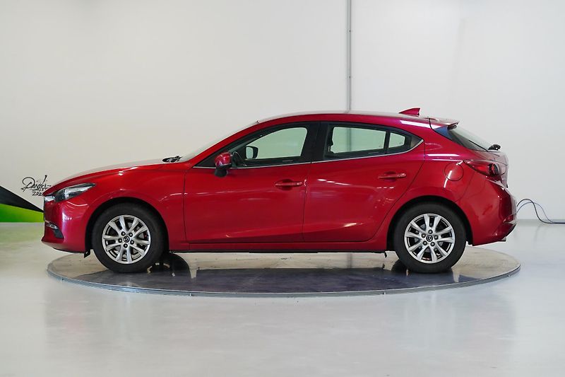 Mazda 3 - fotka 3 z 24
