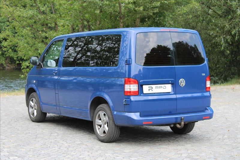 Volkswagen Transporter 2.0 TDI / 9Míst / 140PS / Tažn - fotka 32 z 34