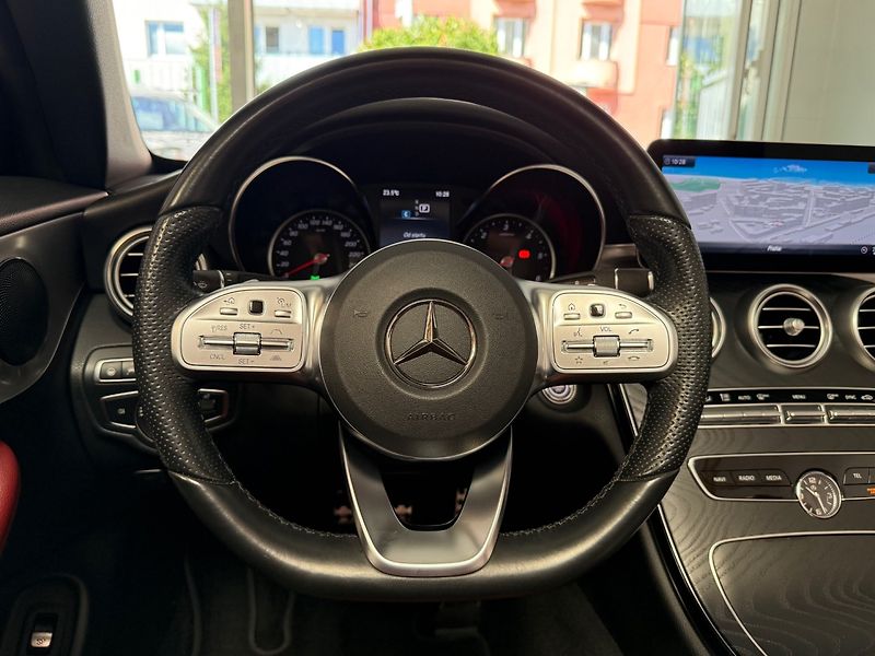 Mercedes-Benz Třídy C (2020) 300d AMG 180 kW - fotka 18 z 33