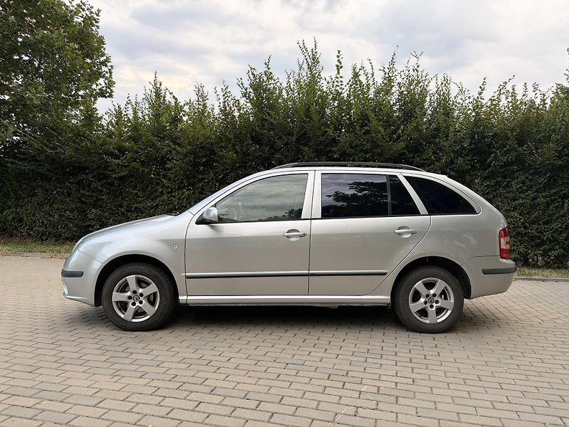 Škoda Fabia 1.4 16V - fotka 5 z 28