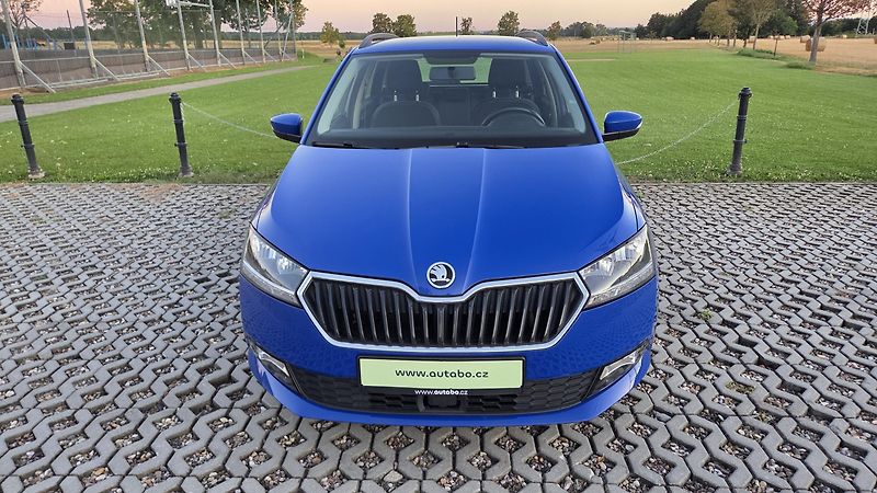 Škoda Fabia (2021) 1.0 TSI 70 kW Ambition, CZ,DPH - fotka 2 z 22