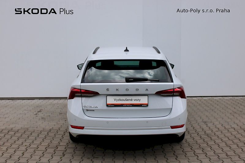 Škoda Octavia (2023) 1.5 TSI 110 kW Ambition - fotka 9 z 25