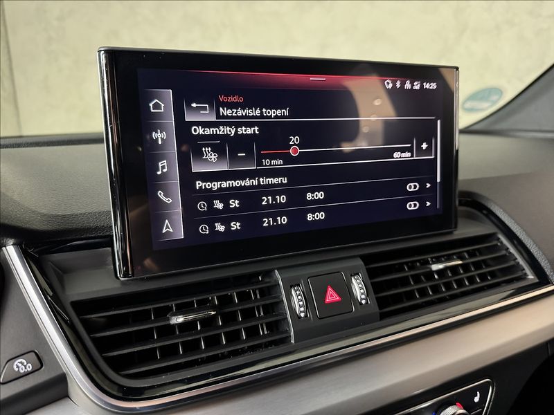 Audi Q5 2,0 TDi  Quattro S-Line Assist - fotka 36 z 50
