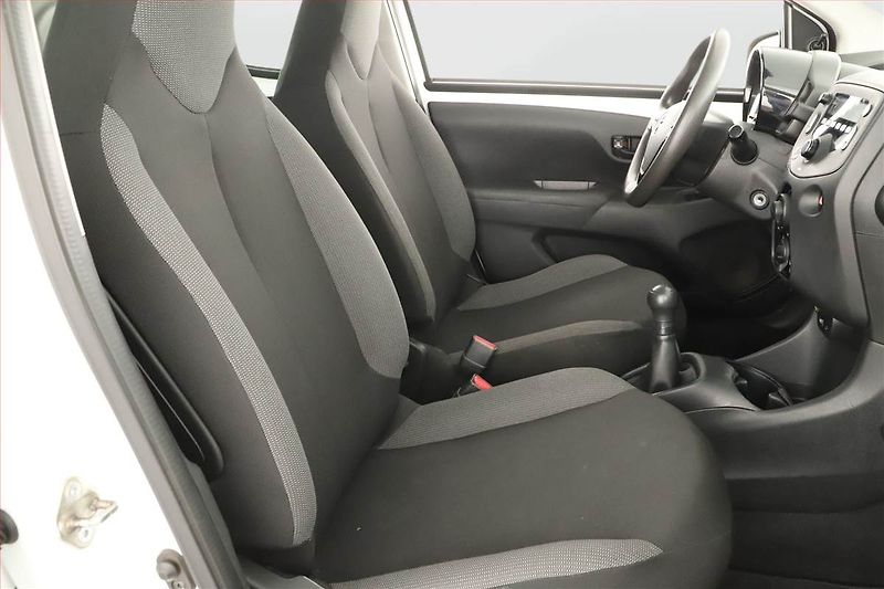 Toyota Aygo (2021) 1.0 VVT-i, LPG - fotka 7 z 12