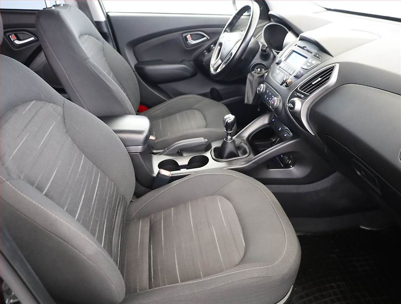 Hyundai ix35 (2015) 1.6 GDI, Serv.kniha, Tempomat - fotka 7 z 16