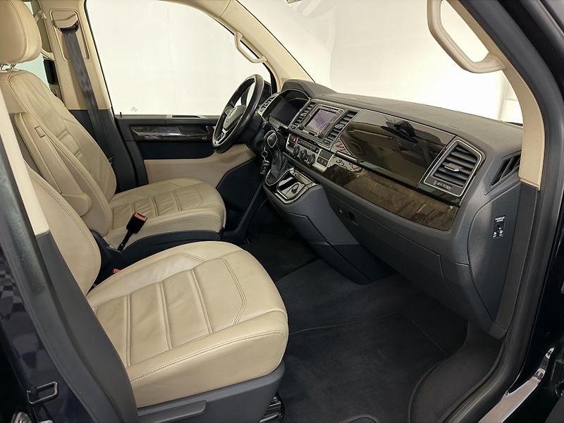 Volkswagen Multivan 2.0 TDI 4Motion Highline - fotka 41 z 43